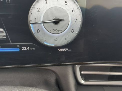 Used 2024 Hyundai Elantra SEL FWD image 33