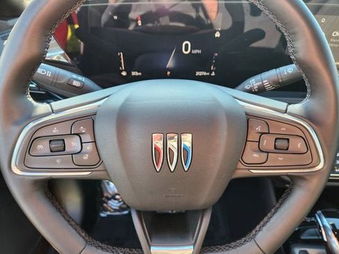 Used 2025 Buick Envista Sport Touring w/ Convenience I Package image 17