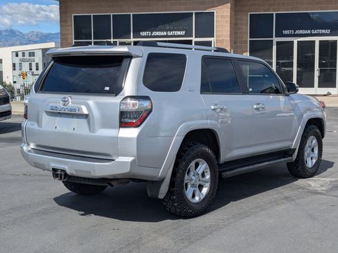 Used 2021 Toyota 4Runner SR5 Premium AWD/4WD image 5
