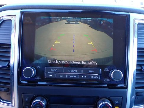 Used 2021 Nissan Titan SV w/ SV Convenience Package image 16