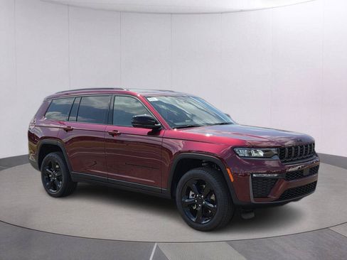 New 2026 Jeep Grand Cherokee L Limited w/ Limited Altitude Package RWD image 3