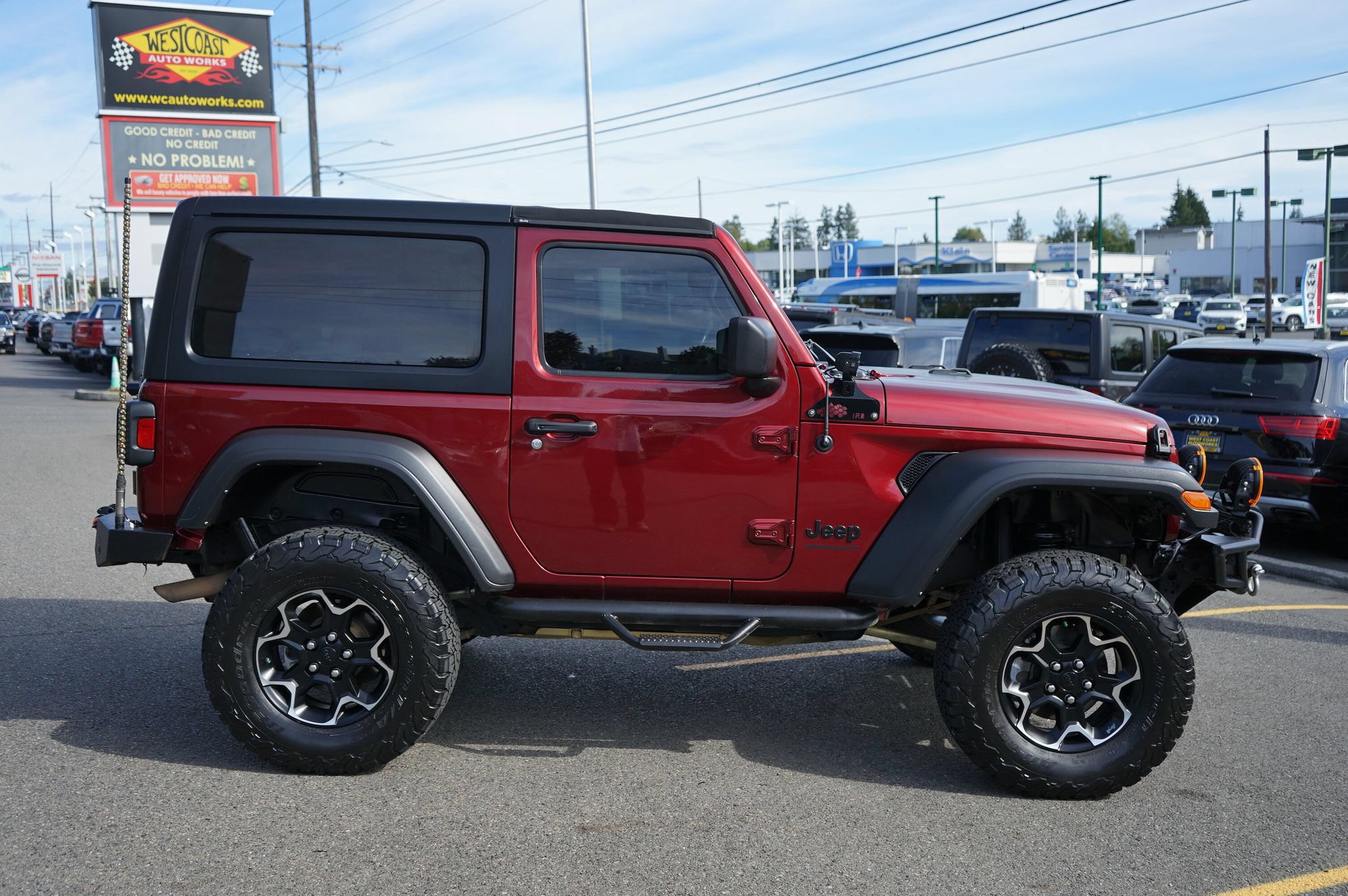 Used 2022 Jeep Wrangler Sport AWD/4WD image 6