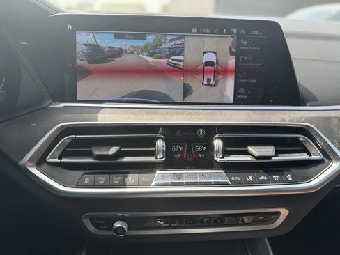 Used 2019 BMW X5 xDrive50i w/ Luxury Seating Package AWD/4WD image 15
