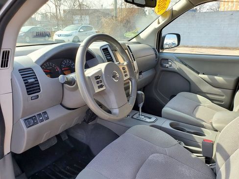 Used 2020 Nissan Frontier SV w/ Midnight Edition Floor Mats image 17