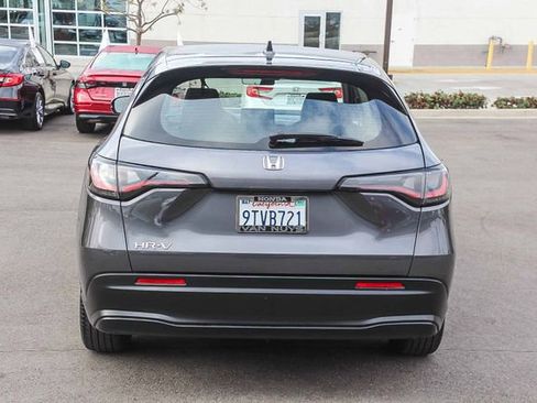 Used 2025 Honda HR-V LX image 5