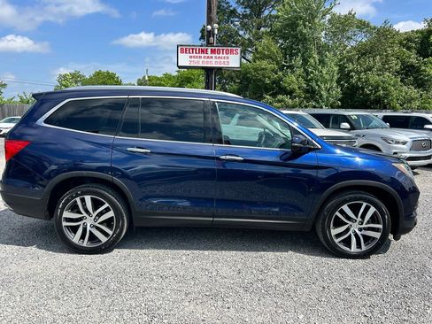 Used 2017 Honda Pilot Elite image 3