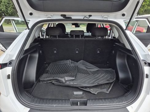 Used 2025 Hyundai Kona SE FWD image 14