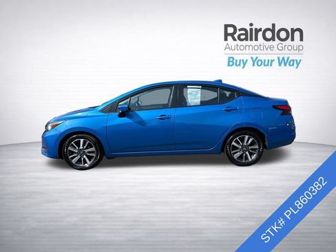 Used 2023 Nissan Versa SV FWD image 4