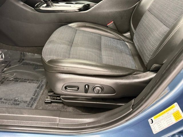 Used 2025 Buick Envista Preferred w/ Convenience I Package FWD image 12