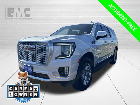 Used 2024 GMC Yukon XL Denali AWD/4WD image 1