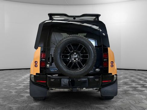 Used 2022 Land Rover Defender 110 X-Dynamic SE AWD/4WD image 5