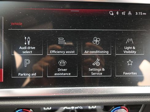 Used 2024 Audi Q3 2.0T Premium AWD/4WD image 33