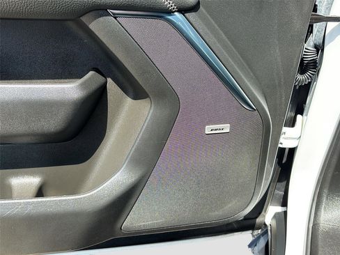 Used 2025 GMC Yukon Denali RWD image 19