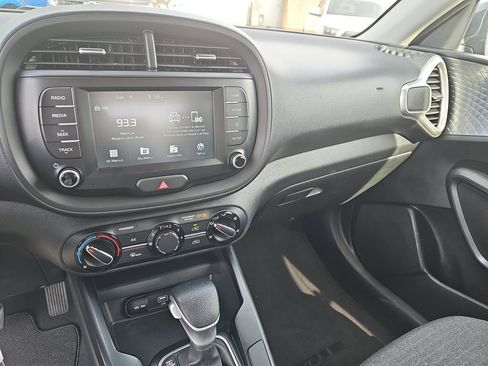 Used 2021 Kia Soul S FWD image 24