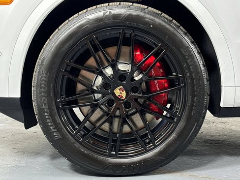 New 2026 Porsche Cayenne S AWD/4WD image 34