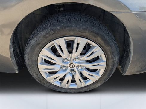 Used 2017 Nissan Sentra SV image 10