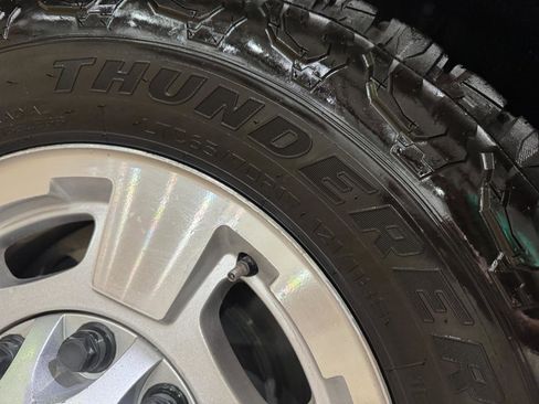 Used 2015 Chevrolet Silverado 2500 LT w/ LT Convenience Package image 20