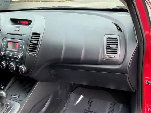 Used 2014 Kia Forte LX image 17