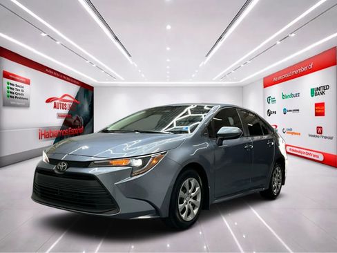 Used 2025 Toyota Corolla LE FWD image 4