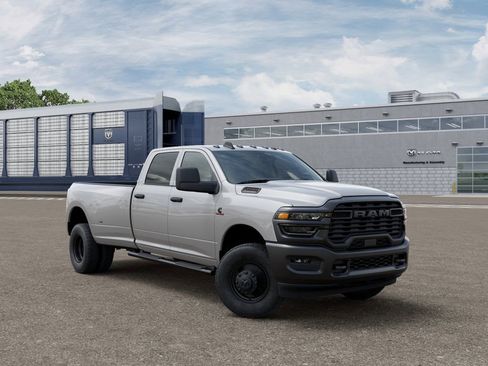 New 2026 RAM 3500 Tradesman AWD/4WD image 5