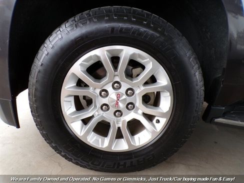 Used 2015 GMC Yukon XL SLE w/ Convenience Package image 42