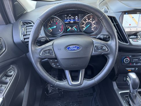 Used 2019 Ford Escape Titanium AWD/4WD image 14