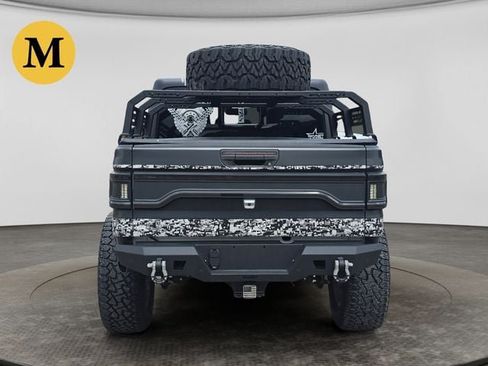 Used 2024 Jeep Gladiator Sport AWD/4WD image 4