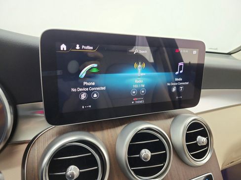 Used 2022 Mercedes-Benz GLC 300 image 12