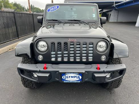 Used 2018 Jeep Wrangler Unlimited Rubicon AWD/4WD image 3