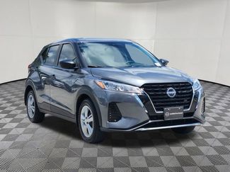 Used 2025 Nissan Kicks Play S FWD video 2