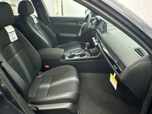 Used 2025 Honda Civic Sport image 13