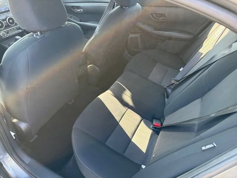 Used 2024 Nissan Sentra SV FWD image 32
