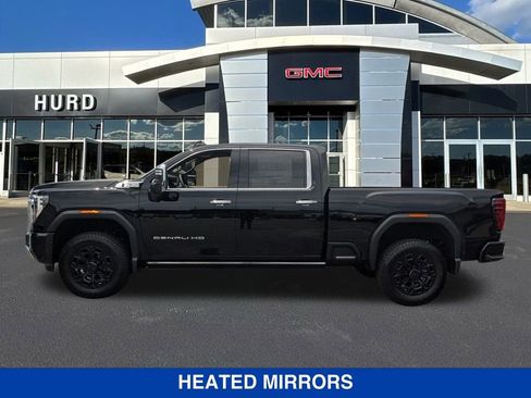 New 2025 GMC Sierra 3500 Denali w/ Denali Reserve Package image 7