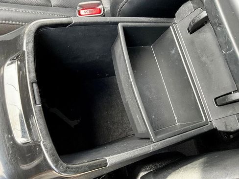 Used 2023 Kia Telluride LX image 19