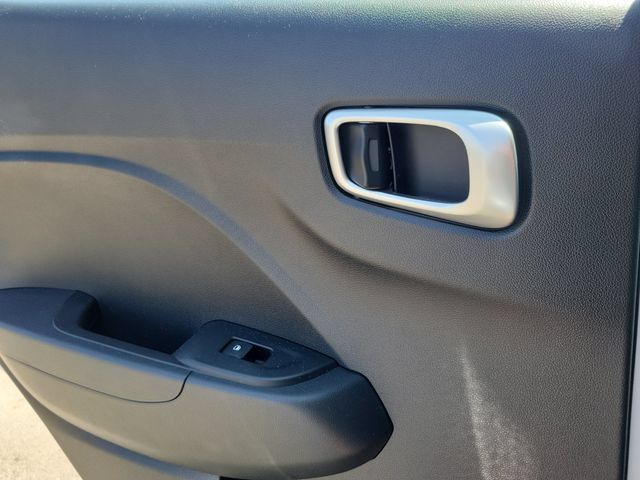 Certified 2026 Hyundai Venue SE FWD image 21