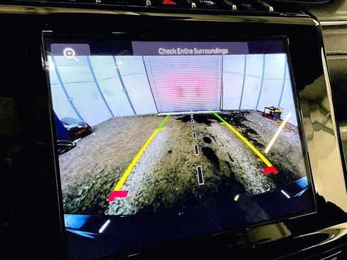 Used 2023 Jeep Grand Cherokee Laredo image 20