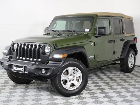 Used 2021 Jeep Wrangler Unlimited Sport image 3