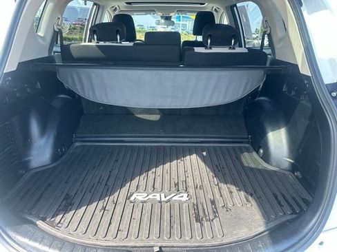 Used 2017 Toyota RAV4 XLE w/ All Weather Liner Package AWD/4WD image 7