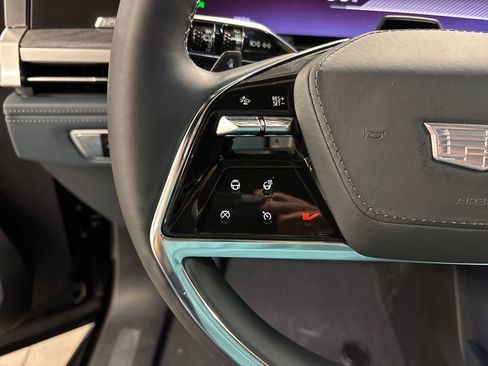 New 2025 Cadillac Escalade IQ Luxury 2 image 39