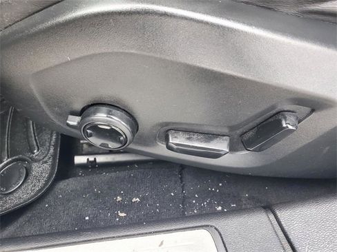 Used 2021 Volvo S60 T5 R-Design image 15