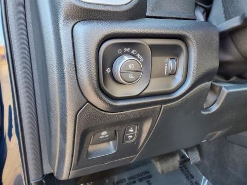 Used 2022 RAM 1500 Big Horn image 8