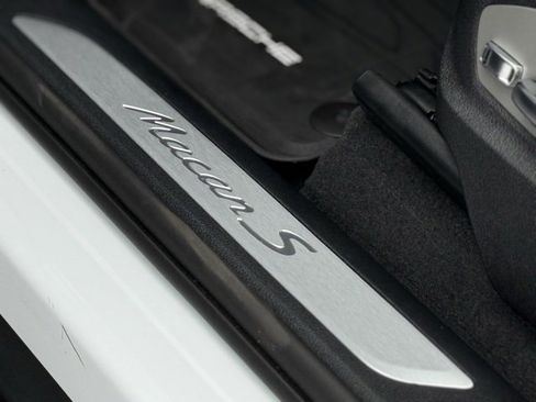 New 2025 Porsche Macan S image 13