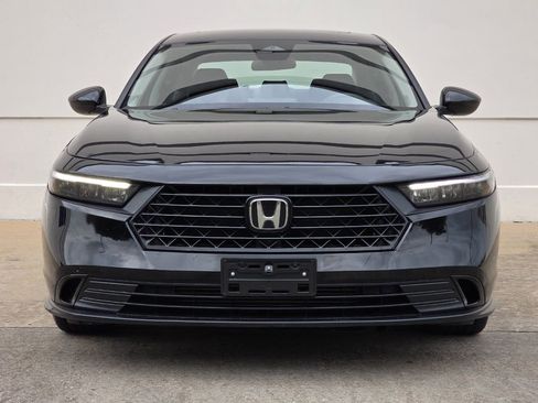 Used 2023 Honda Accord EX image 7