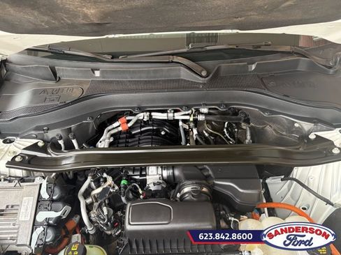 Certified 2023 Ford Explorer Platinum w/ Premium Technology Package RWD image 9
