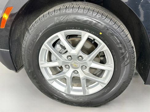 Used 2024 Chevrolet Equinox LT AWD/4WD image 32
