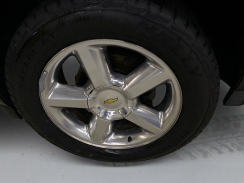 Used 2012 Chevrolet Suburban LT AWD/4WD image 20