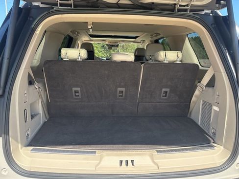 Used 2019 Lincoln Navigator Reserve w/ Cargo Package image 26