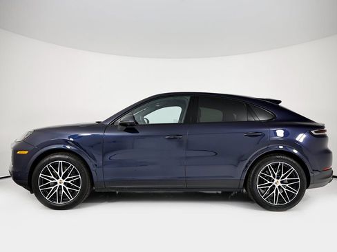 Certified 2026 Porsche Cayenne Coupe image 2