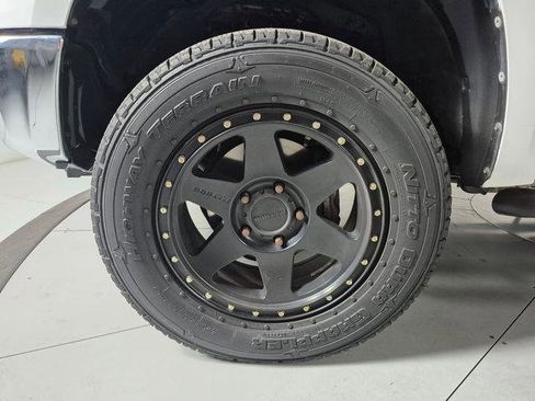 Certified 2019 Toyota Tundra SR5 w/ SR5 Upgrade Package AWD/4WD image 10