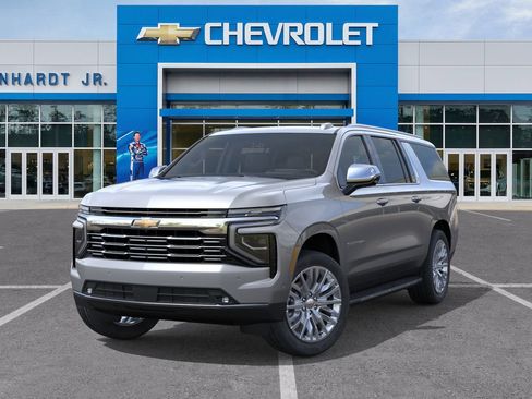 New 2026 Chevrolet Suburban Premier image 8